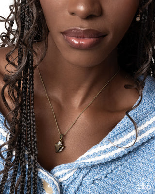 Conch Confidence - Brass - Necklace
