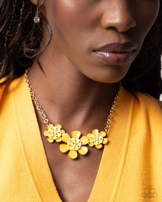 Complete Look - Botanic Beginner Necklace & Exhilarating Elegance - Yellow Flower Set