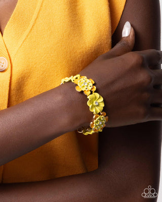 Complete Look - Botanic Beginner Necklace & Exhilarating Elegance - Yellow Flower Set