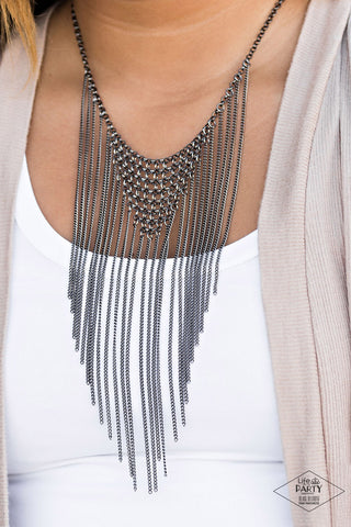 Metro Majesty Black Paparazzi Necklace