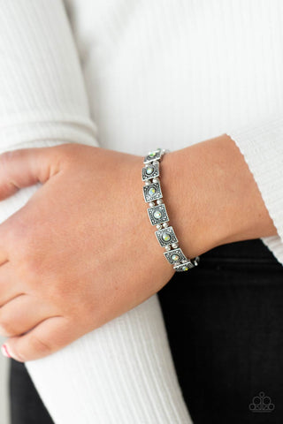 Cosmic Conquest Green Paparazzi Bracelet