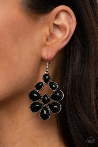 In Crowd Couture Black Paparazzi Earrings